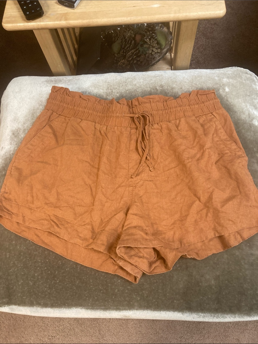 High-Waist Drawstring Linen-Blend Shorts in Rust